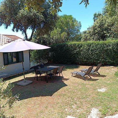 Garden Pjescana Uvala Exterior foto