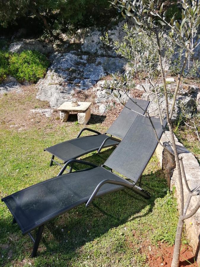 Garden Pjescana Uvala Exterior foto